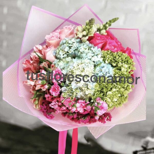 Ramo explosivo de flores