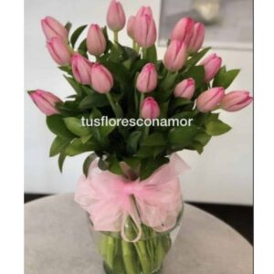 Florero de 30 tulipanes